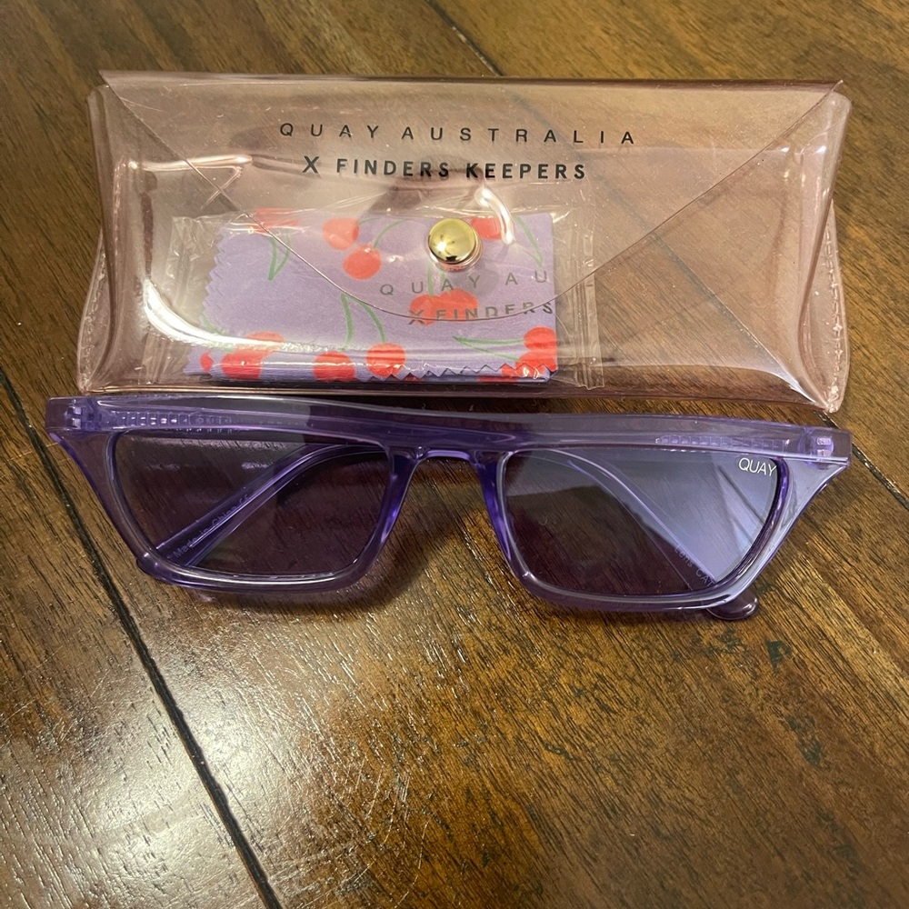 Quay Australia x Finders Keeper Collab Square Purple Shades - Brand New